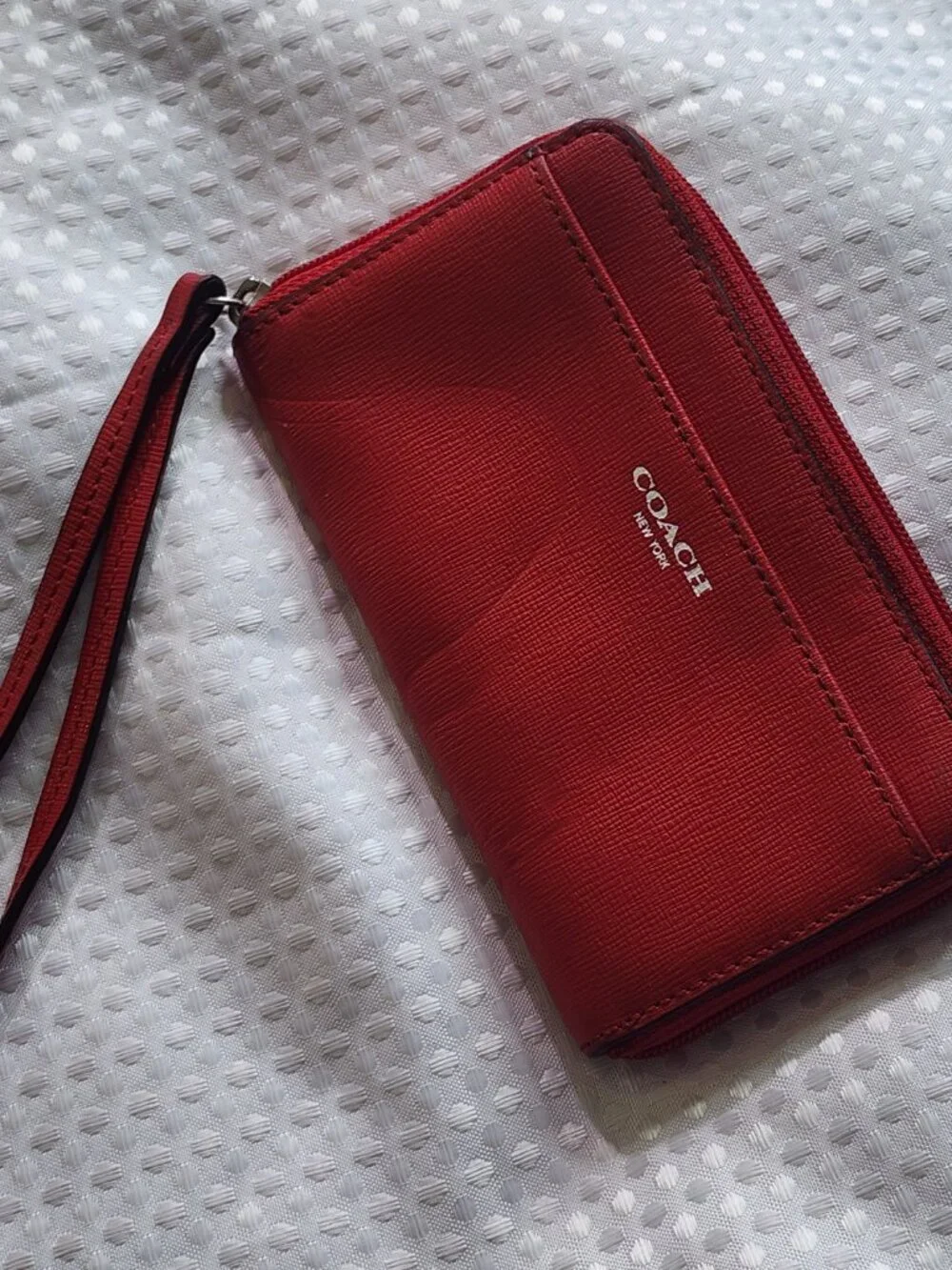 Coach Cross Grain Leather Corner Zip Wristlet Wallet in Red